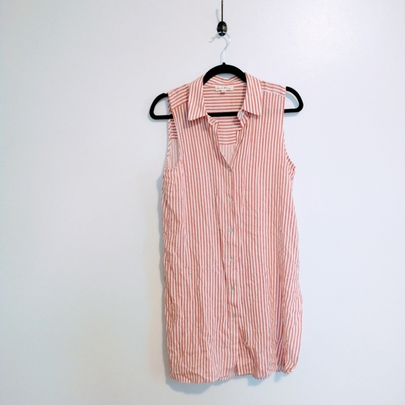 Jane and Delancey Dresses & Skirts - Striped dress with collar button front. Size small Have and Delancey